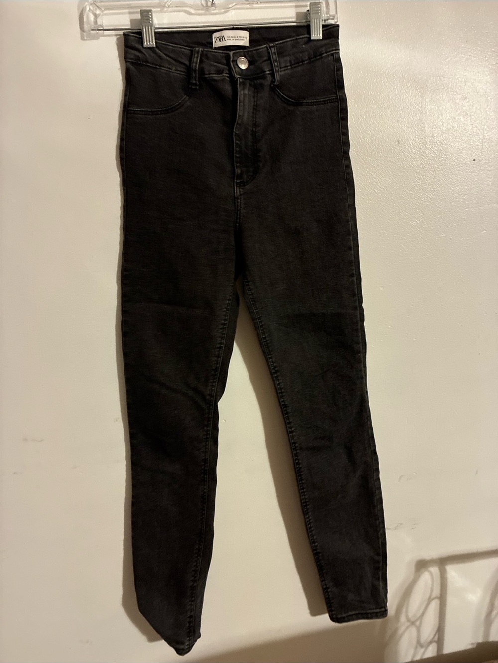 Zara Women's Skinny High-Rise Jeans in Black